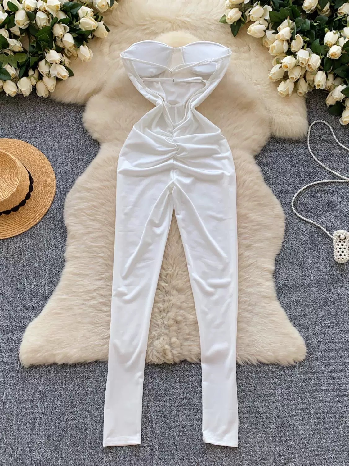 Don’t be shy jumpsuit CJS139 images